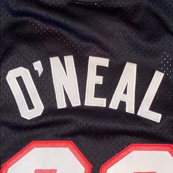 Shaquille O’Neal Miami Heat Jersey - Picture 3 of 7